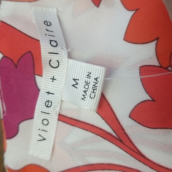 🦋Violet + Claire Vibrant Halter Style Flowy Sleeveless Top - Picture 4 of 8